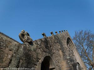 Acrotères toiture de la chaplle St-Philibert