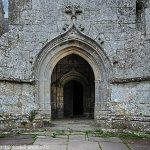 Porche de l'église St-Cuffan