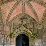 Porche de l'église St-Cuffan