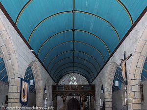 Voûte en berceau de l'église St-Cuffan