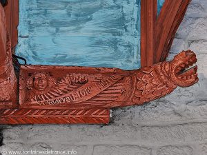 Détail d'une sculpture de sablière