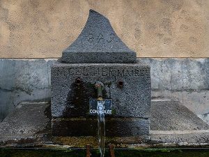 La Fontaine rue de la Combe