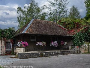 La Fontaine et le Lavoir