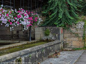 La Fontaine et le Lavoir