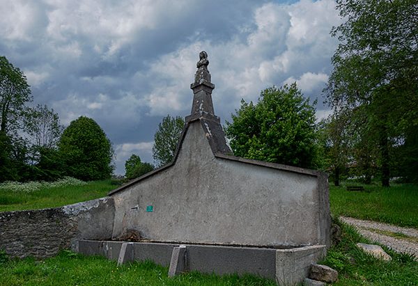La Fontaine rue des Bacauds