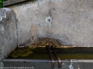 La Fontaine rue des Bacauds