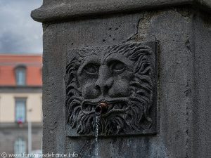 La Fontaine Place du désert