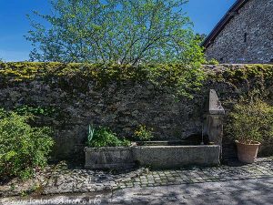 La Fontaine rue du Lac