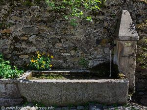 La Fontaine rue du Lac
