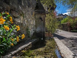 La Fontaine rue du Lac