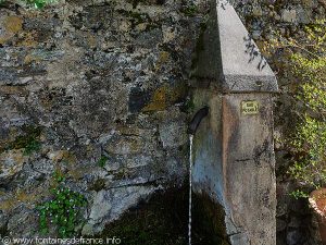 La Fontaine rue du Lac