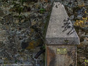 La Fontaine rue du Lac