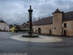 La Fontaine Ronde à Colonne