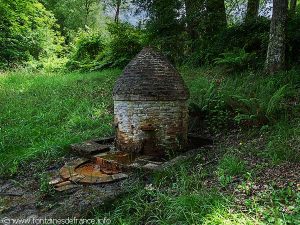 La Fontaine Dupéré dite Fontaine Salée