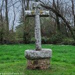 Croix du placître de la chapelle de la Madeleine
