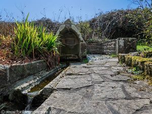Fontaine Chapelle N-D de Bonne Nouvelle