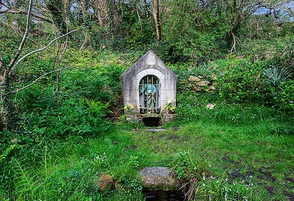 La Fontaine Saint-Pierre La Fontaine Saint-Pierre