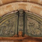 Vantaux sculptés