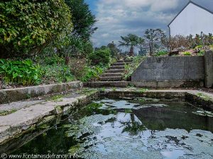 Fontaine-lavoir chemmin du Rupoez