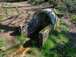Fontaine de la Chapelle Ste-Triphine
