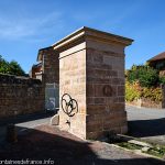 Fontaine Place de Lévigny
